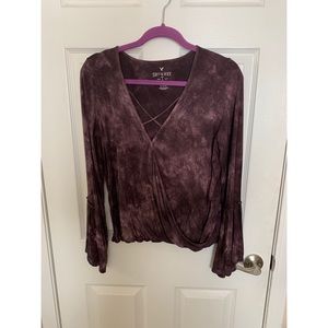 Flirty bell sleeve American eagle top